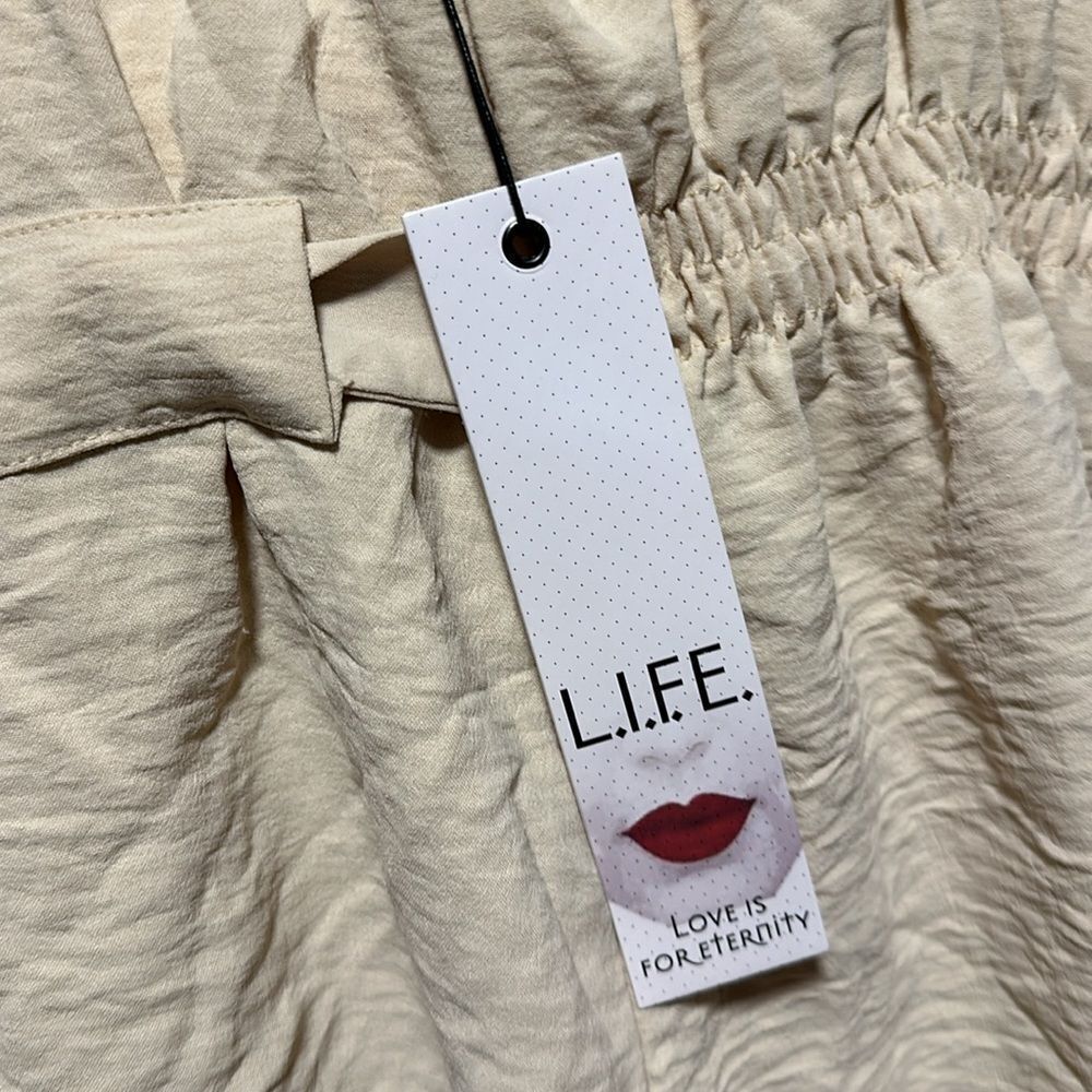 L.I.F.E. Love Is For Eternity - Cream Front Tie, Button Neck Blouse Sz XL NWT - Picture 8 of 11